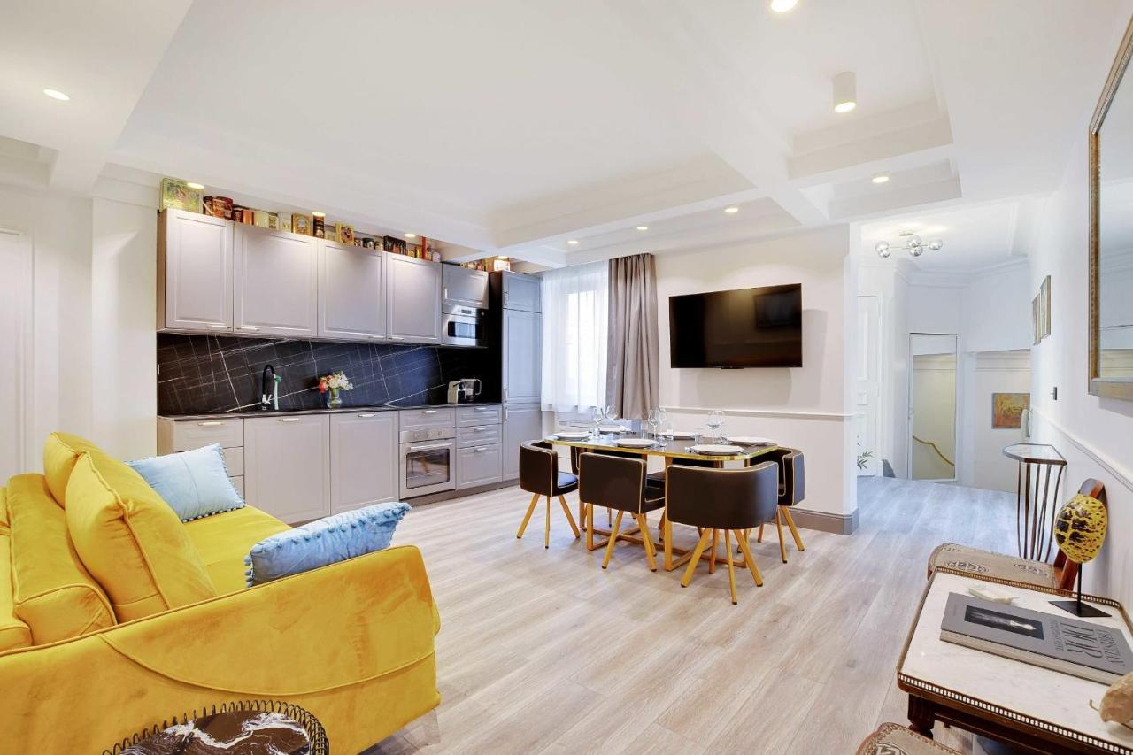 Magnifique Appartement - 2Br - 6P - Place De L'Etoile Parijs Buitenkant foto