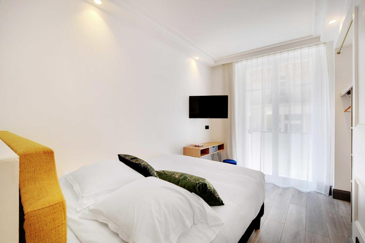 Magnifique Appartement - 2Br - 6P - Place De L'Etoile Parijs Buitenkant foto