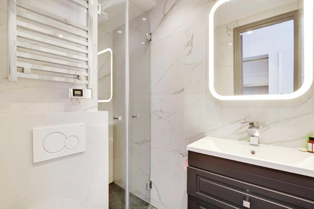 Magnifique Appartement - 2Br - 6P - Place De L'Etoile Parijs Buitenkant foto