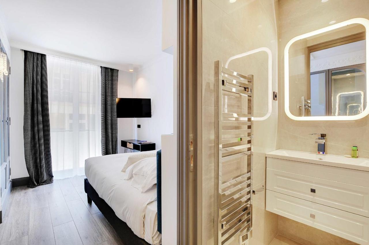 Magnifique Appartement - 2Br - 6P - Place De L'Etoile Parijs Buitenkant foto