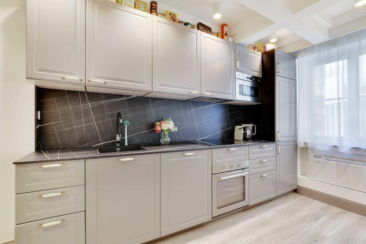 Magnifique Appartement - 2Br - 6P - Place De L'Etoile Parijs Buitenkant foto